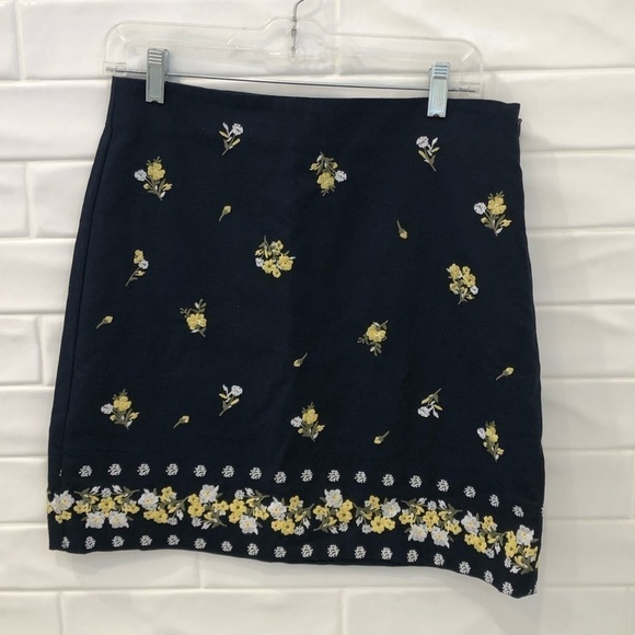 LOFT Embroidered Shift Skirt - Picture 3 of 8